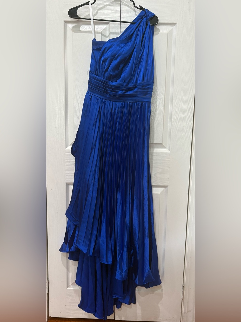 One-Shoulder High-Low Pleated Blue Skirt